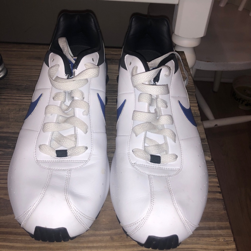 Men’s Nike Shocks